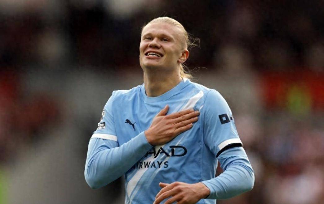 一个以侵略 一个以侵略