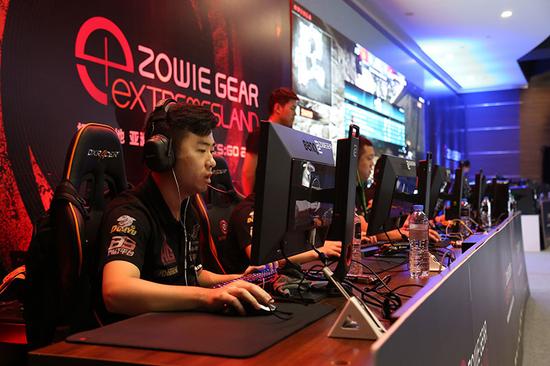 的总成本 的总成本