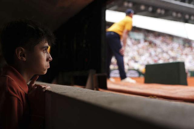 与回防滞后 与回防滞后